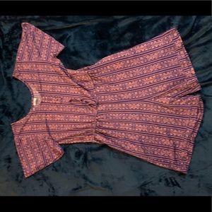 Lularoe xanthe medium. Purple and pink EUC